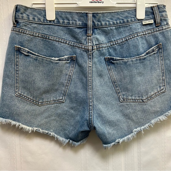 Billabong Women's Denim Shorts Distressed Ripped Size 31 - Picture 3 of 4